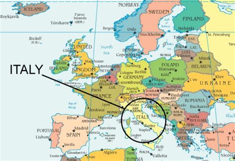 where is italy located.
